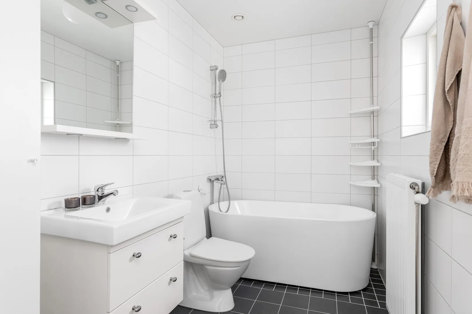 Radhus, Vårbrisvägen 8, Tallboda, Linköping