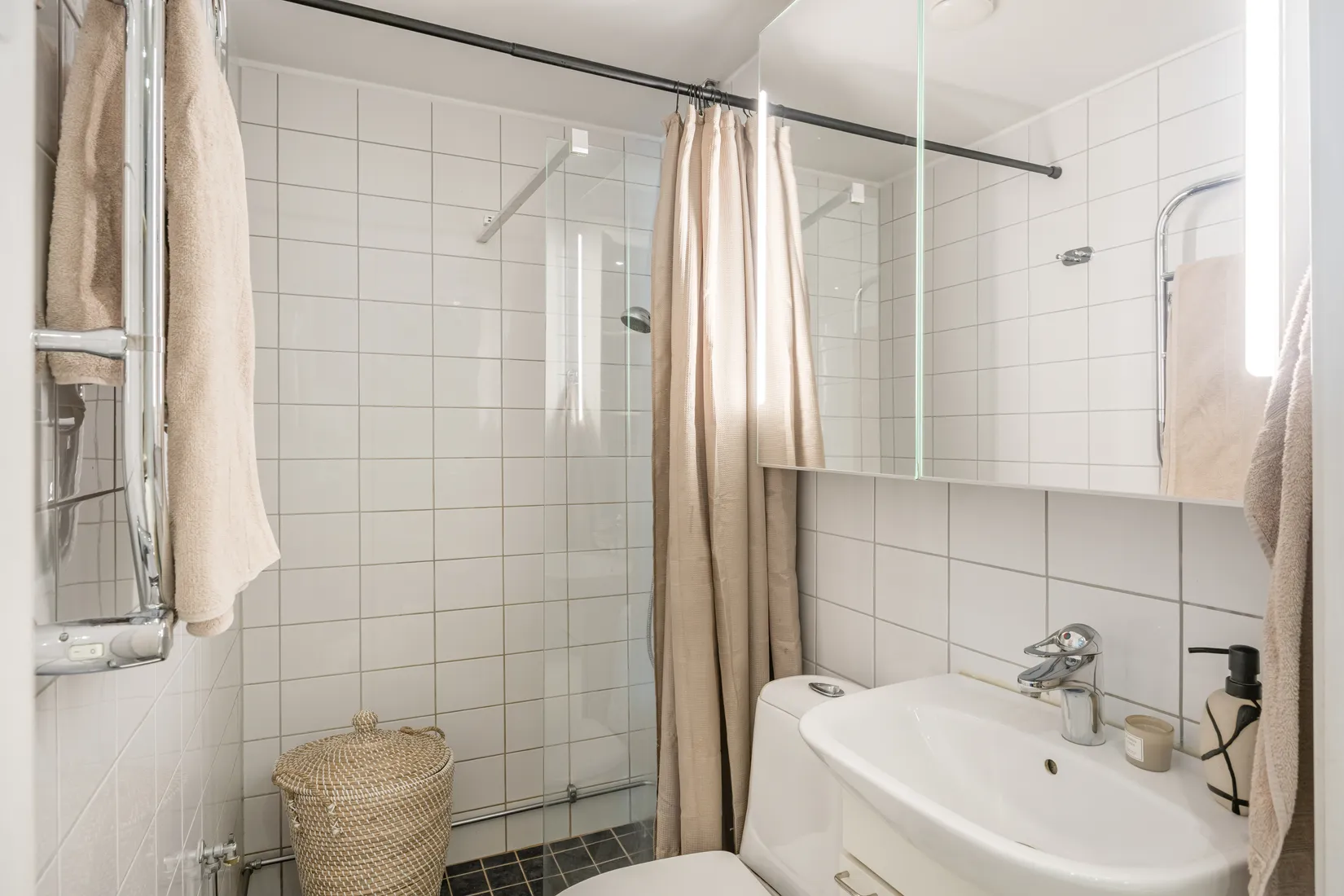 Bostadsrätt, Fyrgränd 4, Haga Norra, Solna
