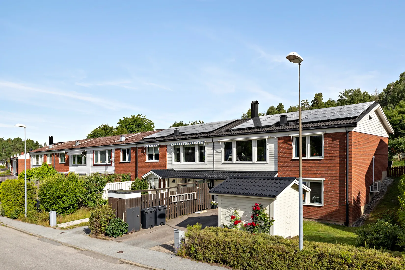 Radhus, Hällsbovägen 49, Sigtuna - Hällsbo, Sigtuna