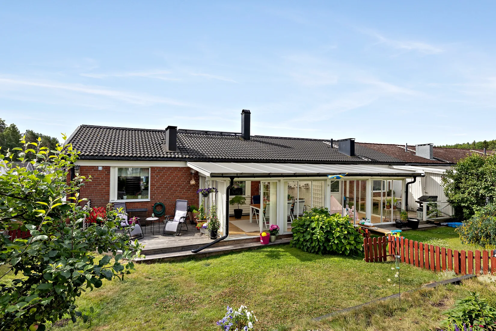 Radhus, Hällsbovägen 49, Sigtuna - Hällsbo, Sigtuna
