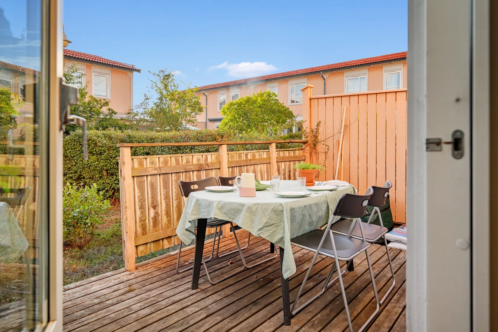 Radhus, Tellusgränd 27, Prästgårdsmarken/Prästhagen, Upplands Väsby