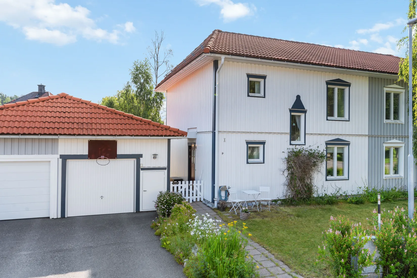 Radhus, Karlsbergsvägen 8, Sidsjö, Sundsvall
