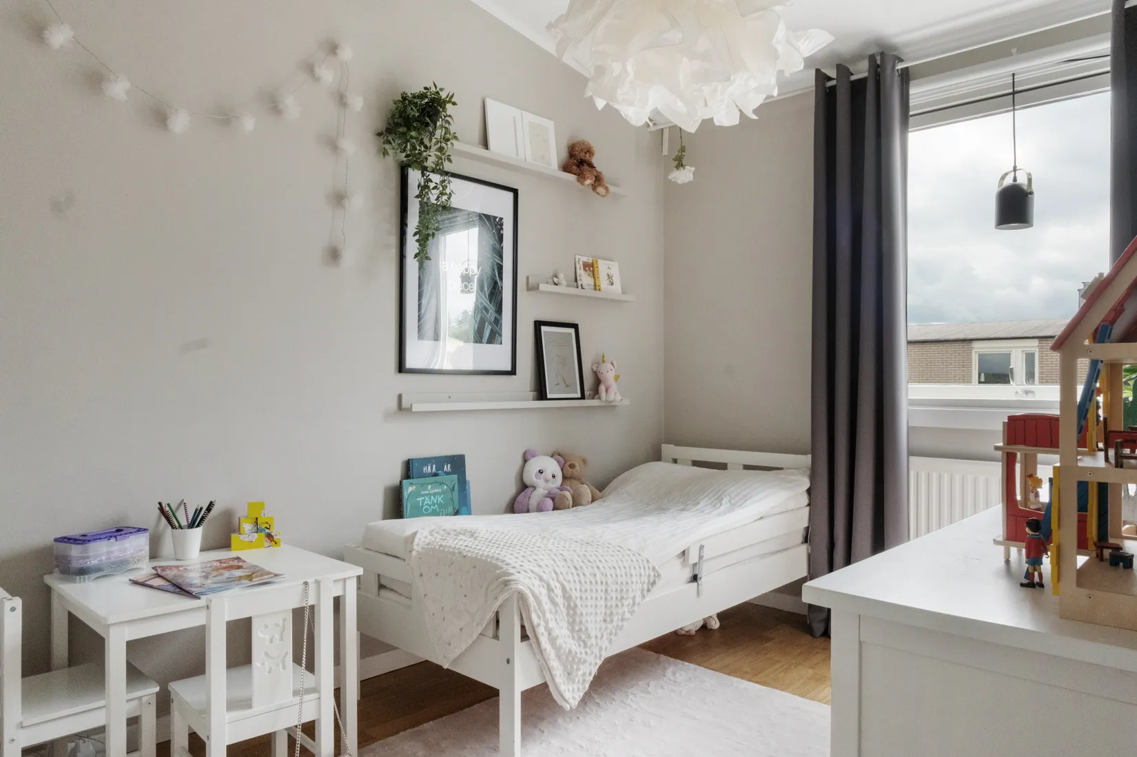 Radhus, Storegårdsvägen 25, Stavre, Trollhättan