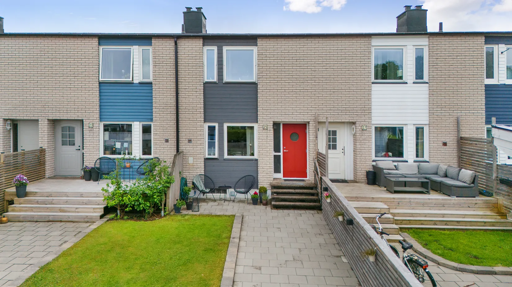 Radhus, Storegårdsvägen 25, Stavre, Trollhättan