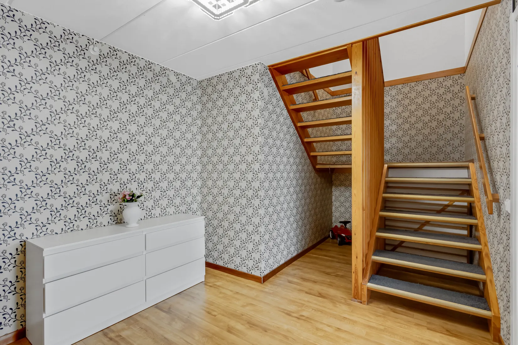 Radhus, Kvarnhagsvägen 138, Alby - Norsborg, Botkyrka
