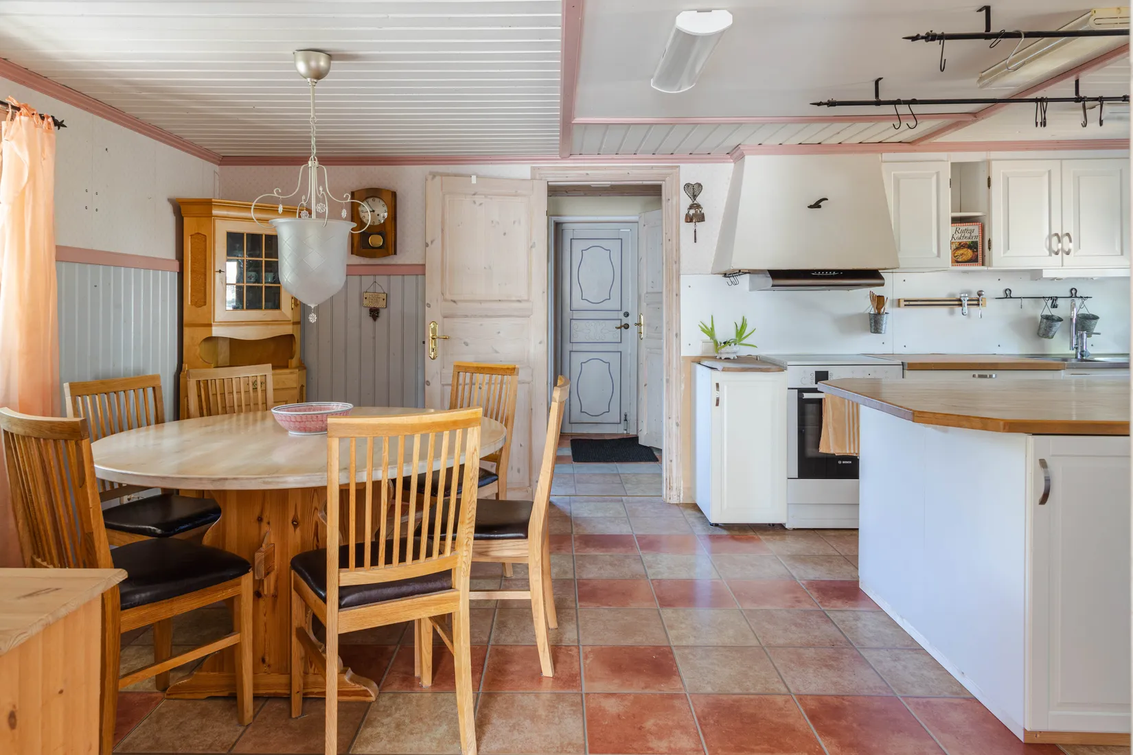 Villa, Kvartsvägen 4, Munga, Västerås