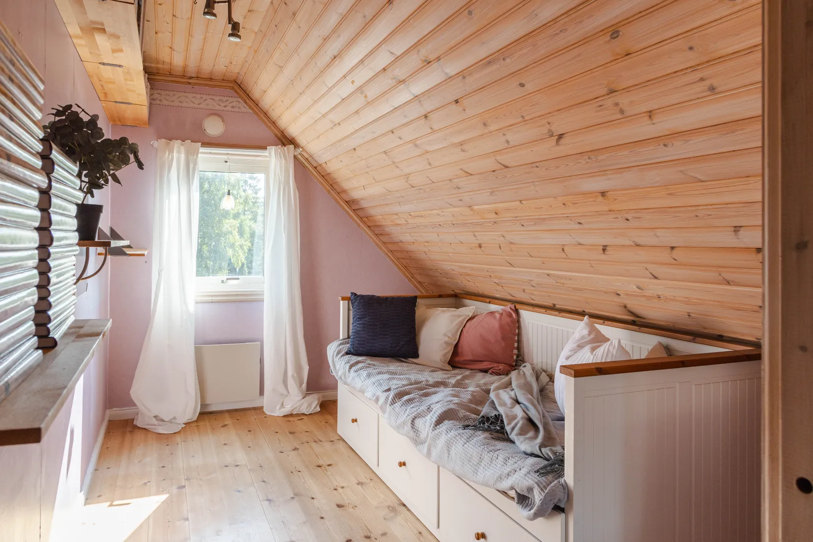 Villa, Kvartsvägen 4, Munga, Västerås
