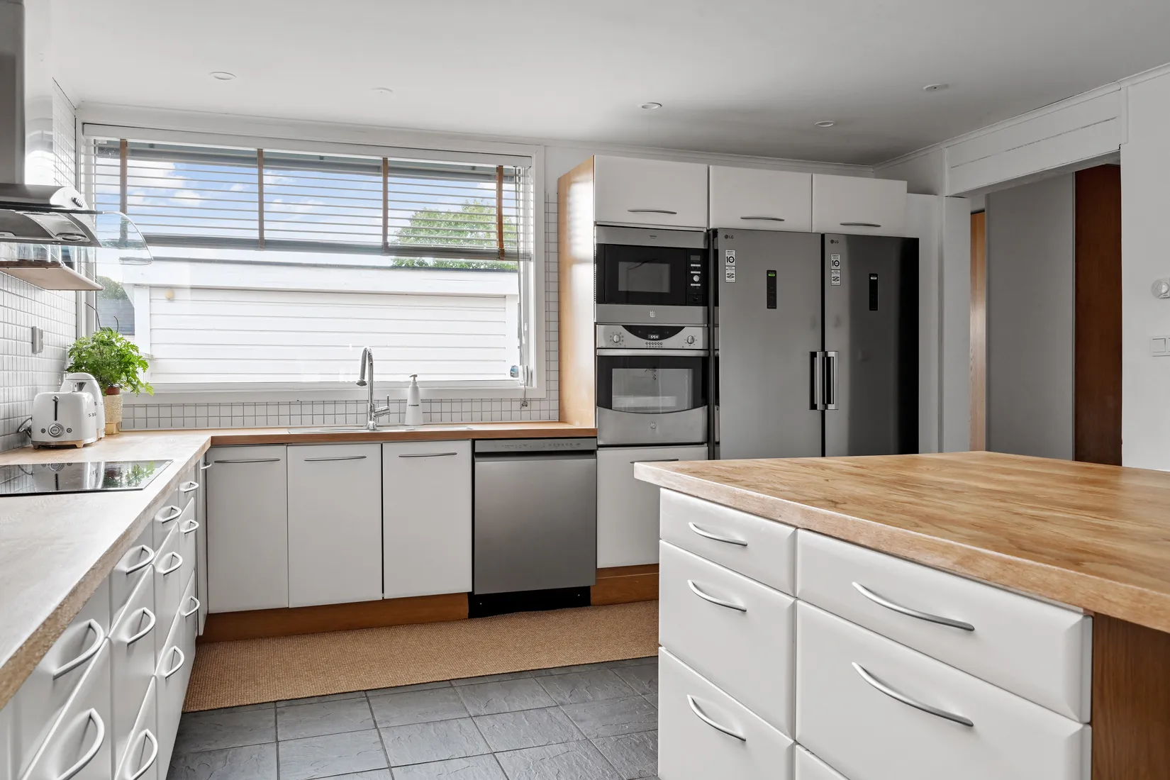 Radhus, Kårstagränd 17, Skälby, Upplands Väsby