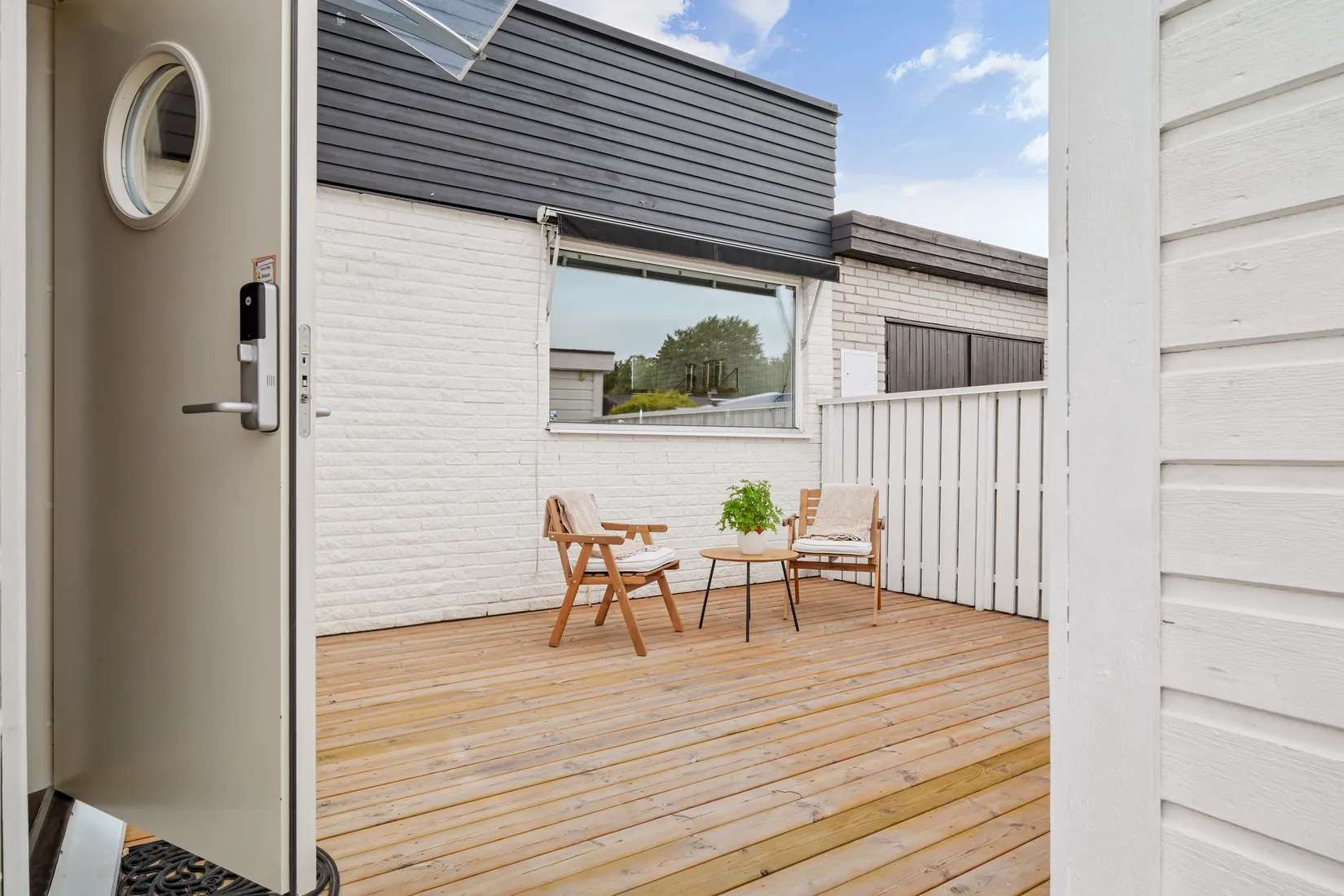 Radhus, Kårstagränd 17, Skälby, Upplands Väsby