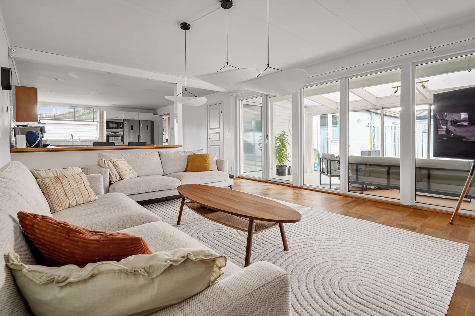 Radhus, Kårstagränd 17, Skälby, Upplands Väsby