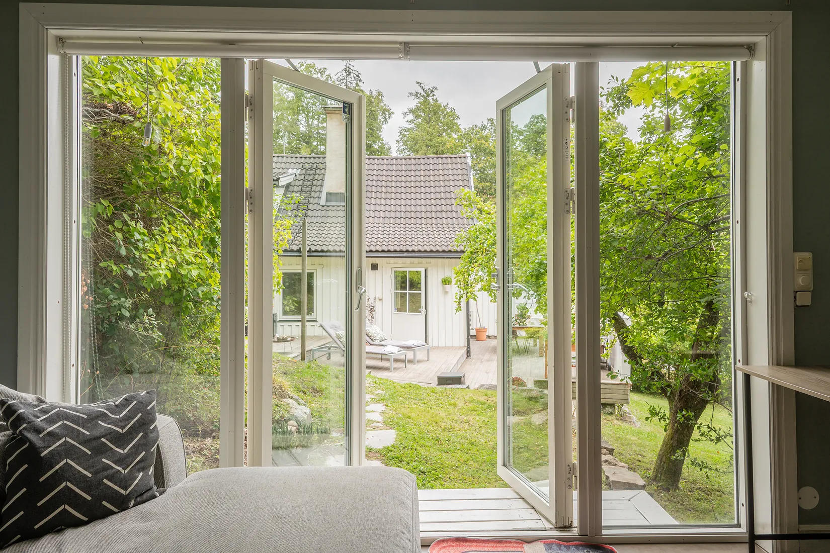 Villa, Rosenhillsvägen 1A, Centrala Huddinge, Huddinge
