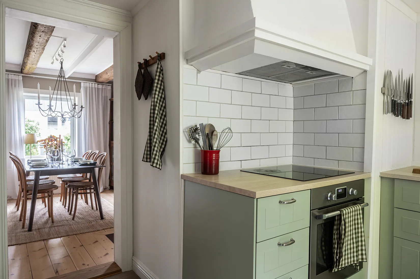 Villa, Rosenhillsvägen 1A, Centrala Huddinge, Huddinge
