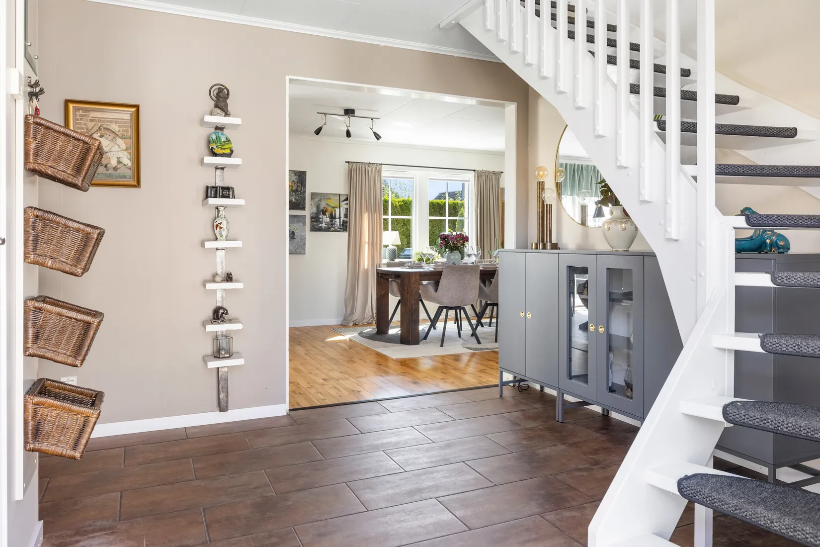 Villa, Möllebyggaregatan 8, Västra Sjöstaden, Ystad