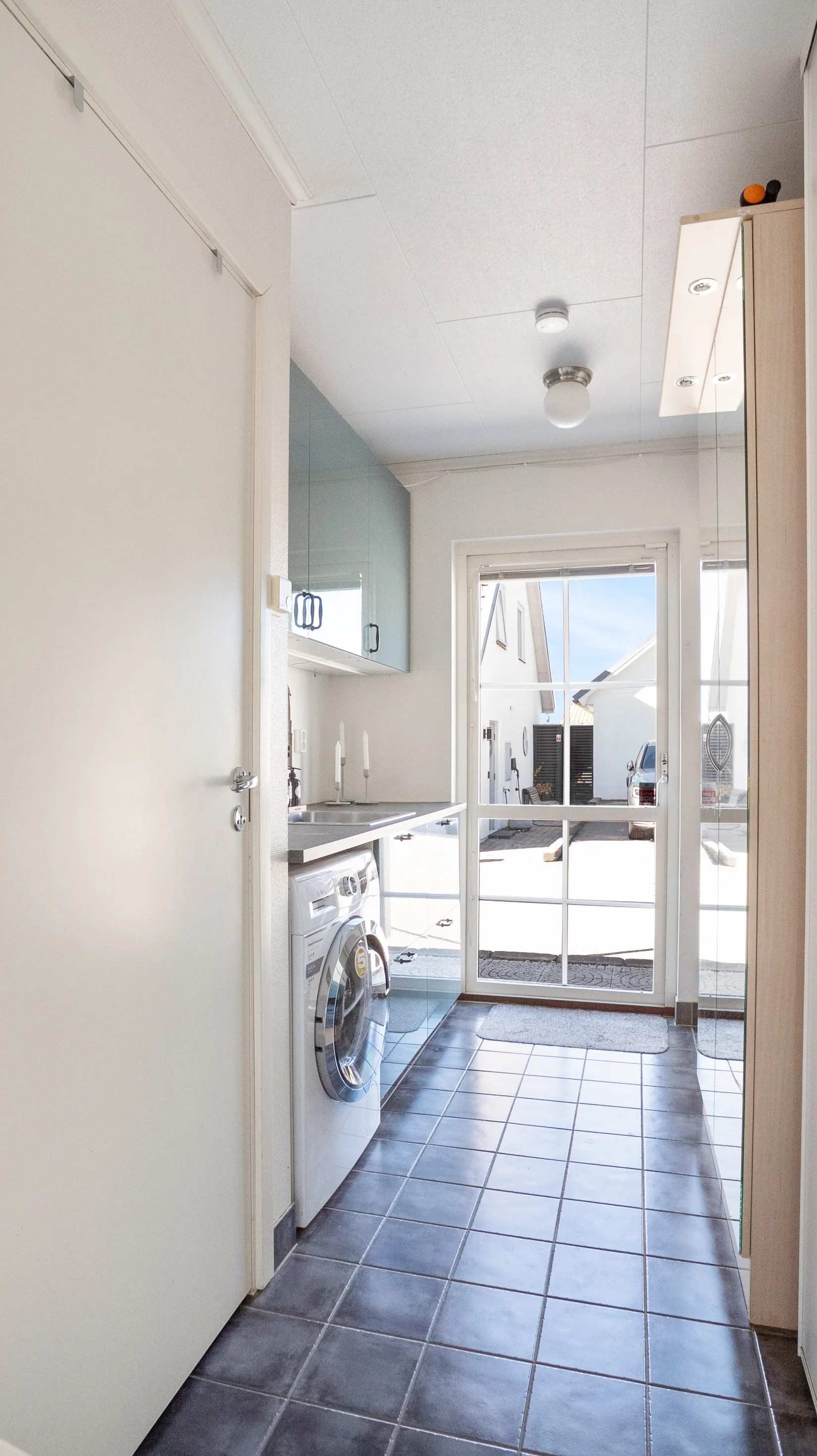 Villa, Möllebyggaregatan 8, Västra Sjöstaden, Ystad