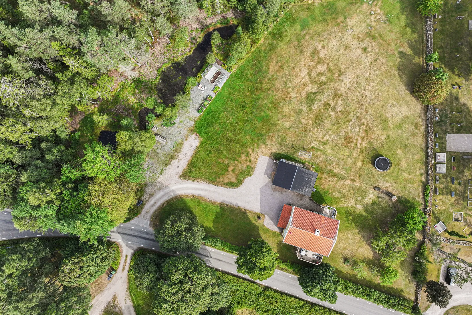 Villa, Byn Klockarängen, Skephult, Mark