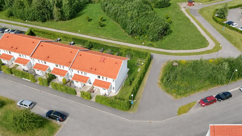Radhus, Vilkmansgatan 23, Trädgårdsstaden, Skövde