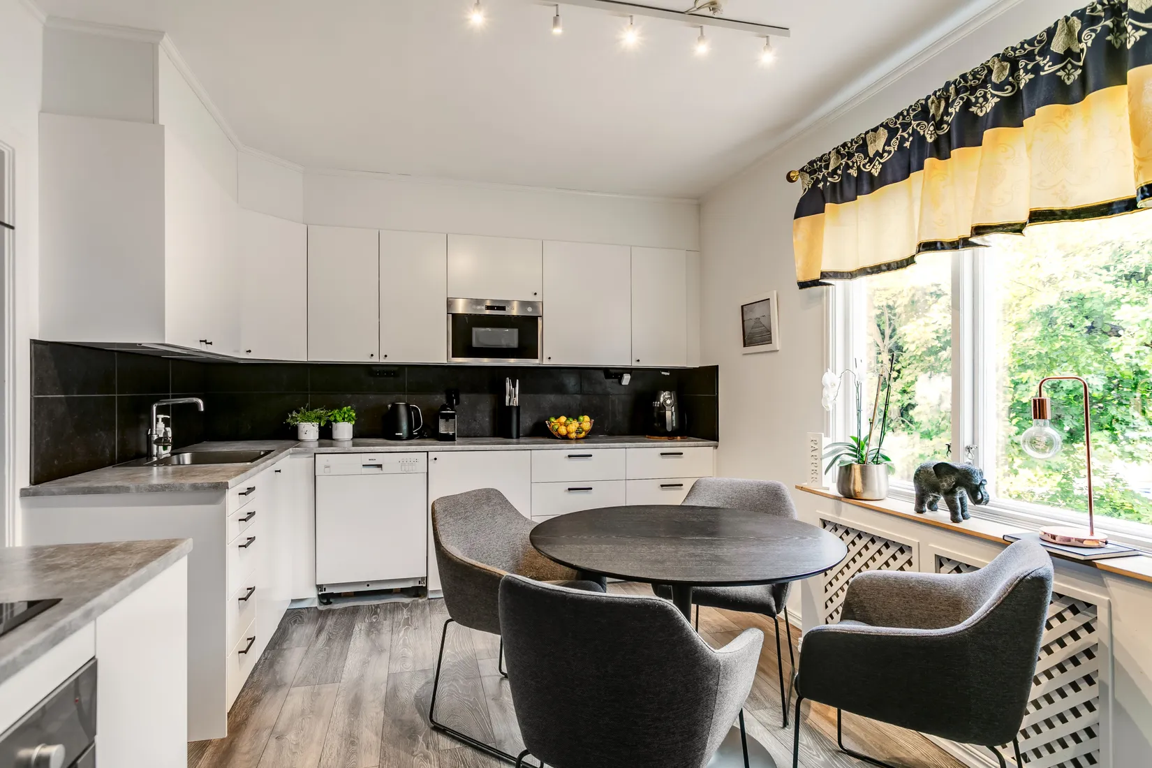 Villa, Runnerydsgatan 15, Runneryd, Nässjö