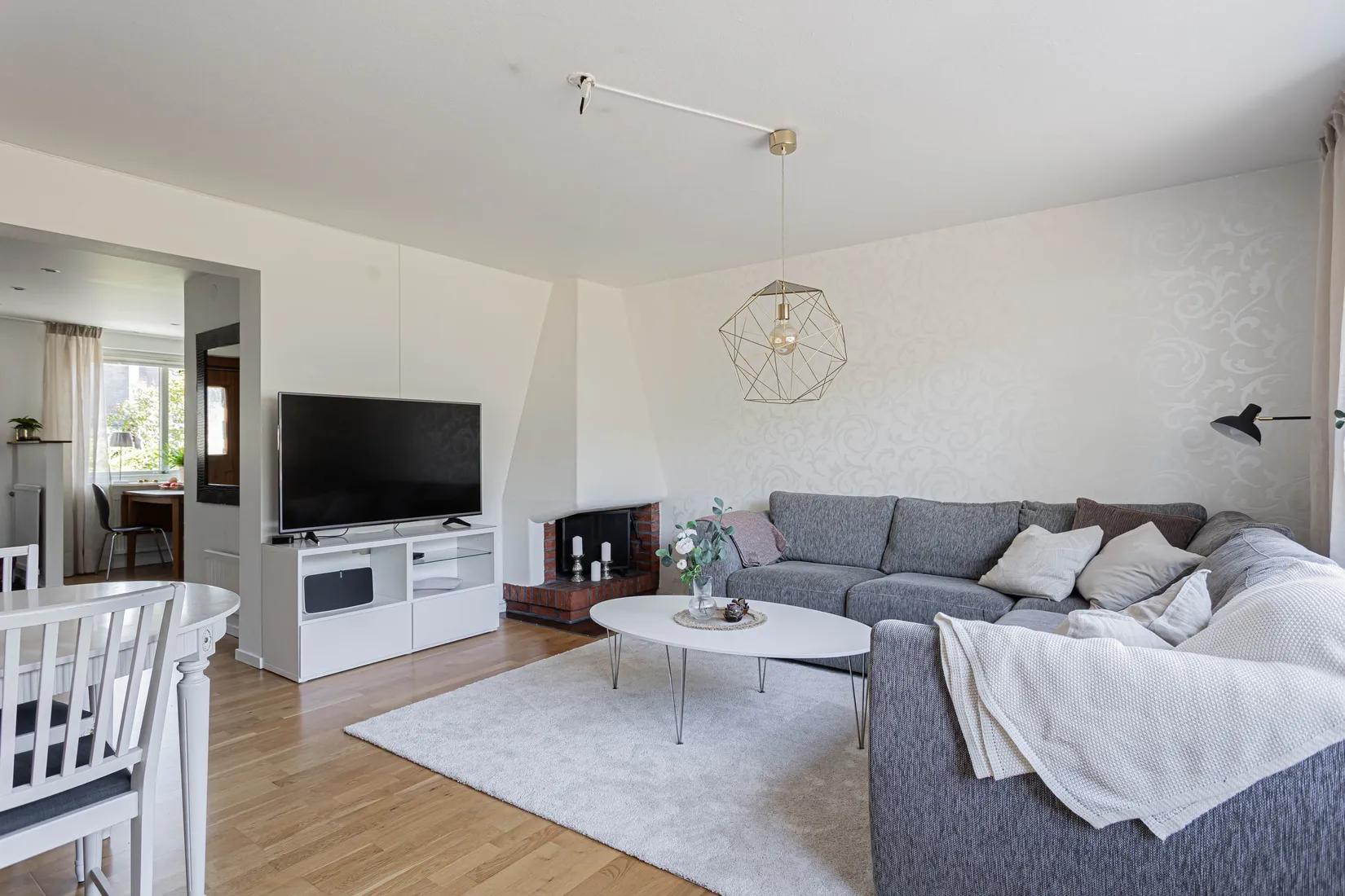 Radhus, Dybecksgatan 18D, Skallberget, Västerås