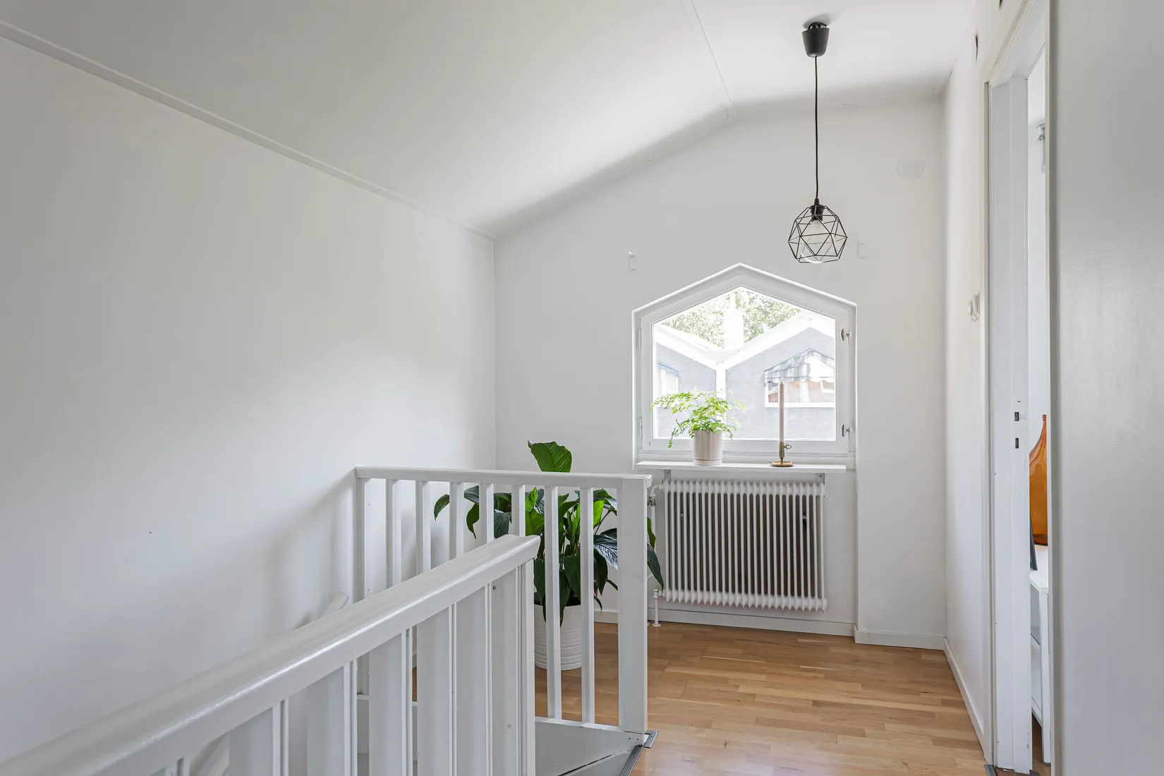 Radhus, Dybecksgatan 18D, Skallberget, Västerås