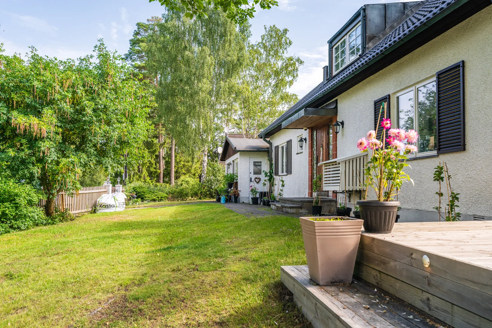 Villa, HAGTORNSVÄGEN 2-4, Viggbyholm, Täby