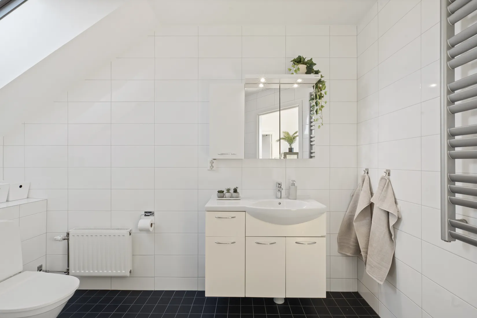 Villa, Lupinvägen 36, Lövstalöt, Uppsala