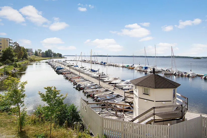 Bostadsrätt, Trehörningen 21, Kallhäll, Järfälla