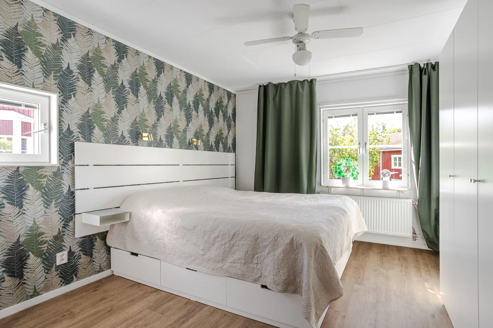 Radhus, Lysekilsvägen 102, Granloholm, Sundsvall