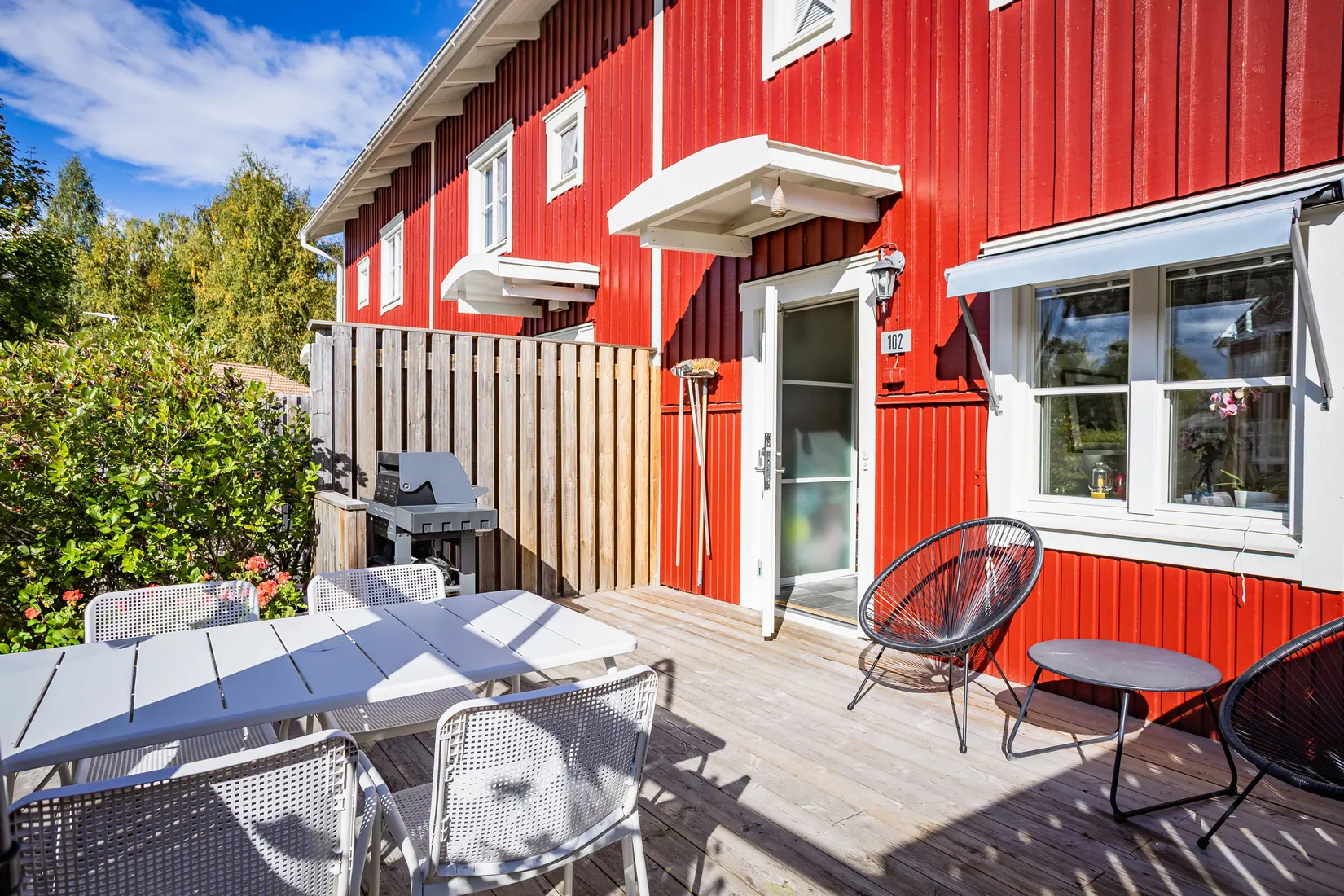 Radhus, Lysekilsvägen 102, Granloholm, Sundsvall