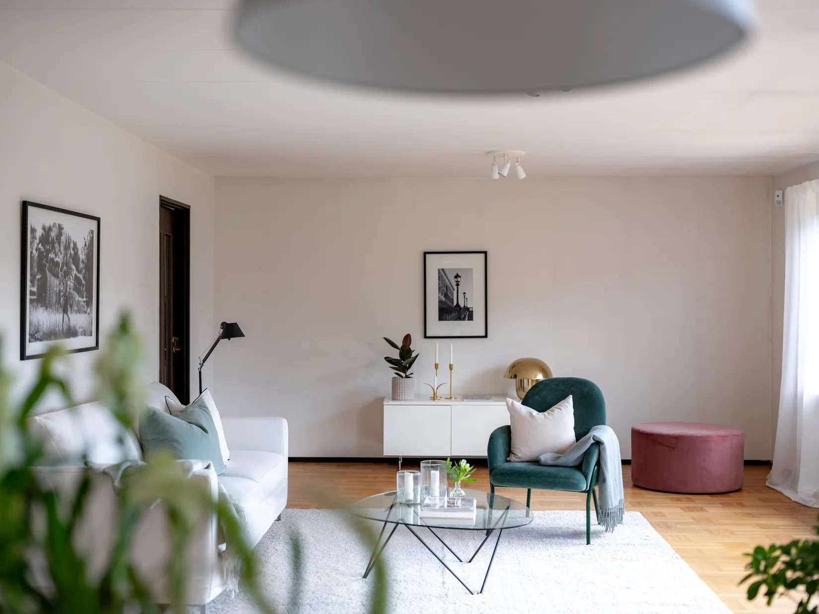 Radhus, Gyllenstiernas väg 43, Näsbypark, Täby