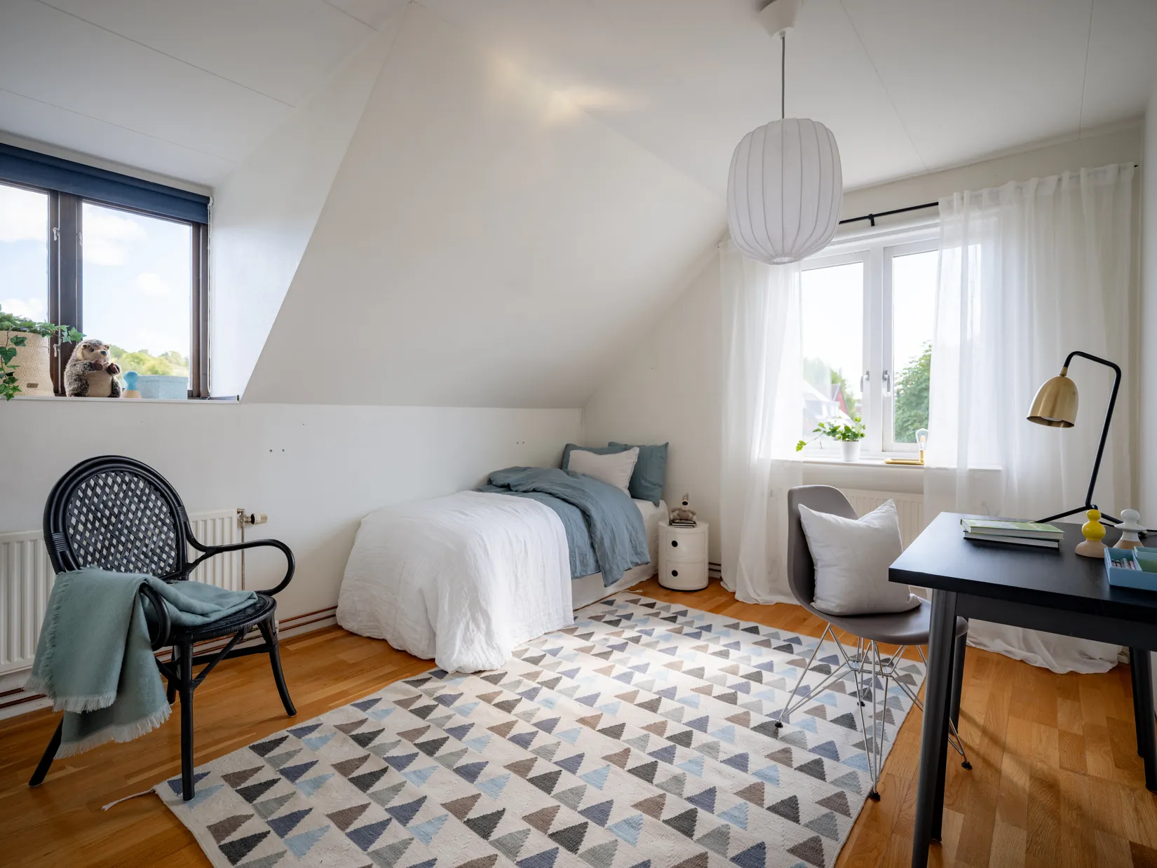 Radhus, Gyllenstiernas väg 43, Näsbypark, Täby