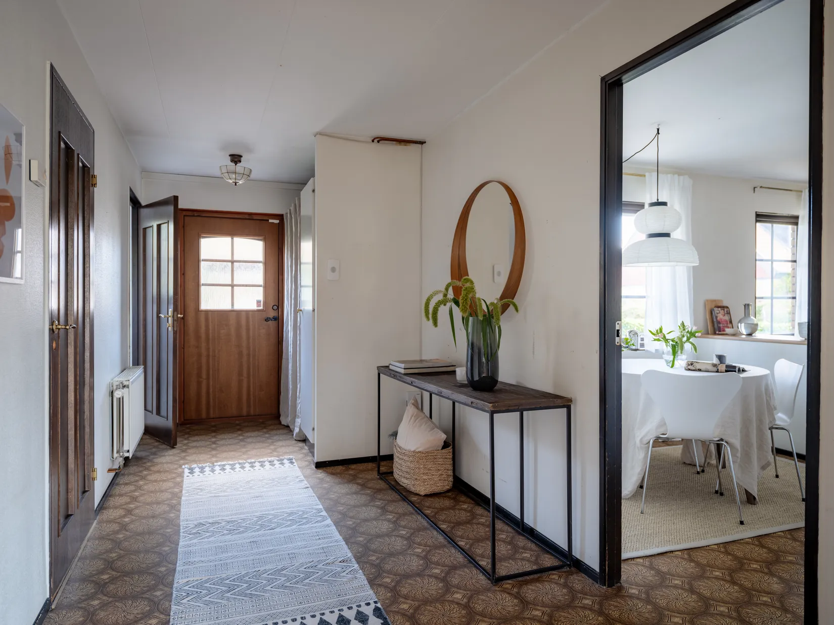 Radhus, Gyllenstiernas väg 43, Näsbypark, Täby