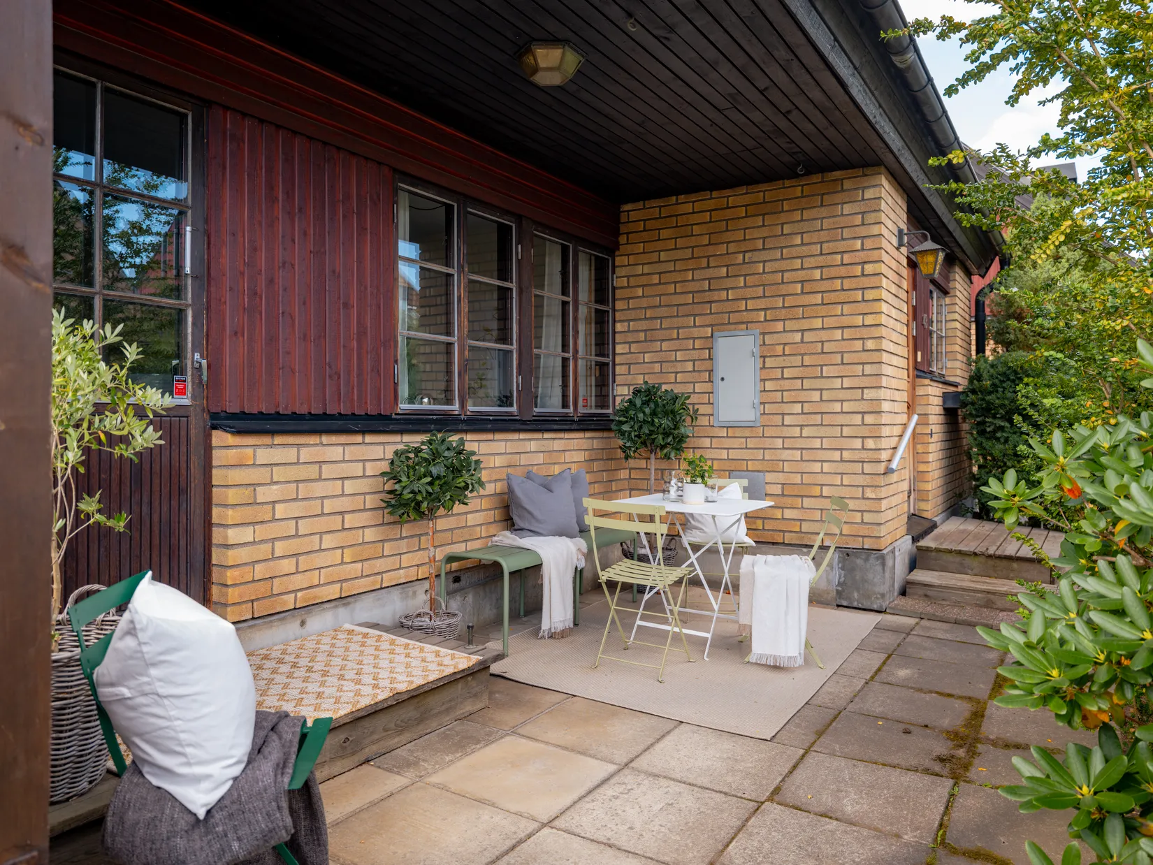 Radhus, Gyllenstiernas väg 43, Näsbypark, Täby