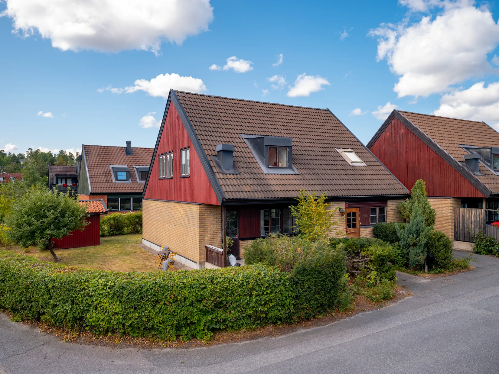 Radhus, Gyllenstiernas väg 43, Näsbypark, Täby