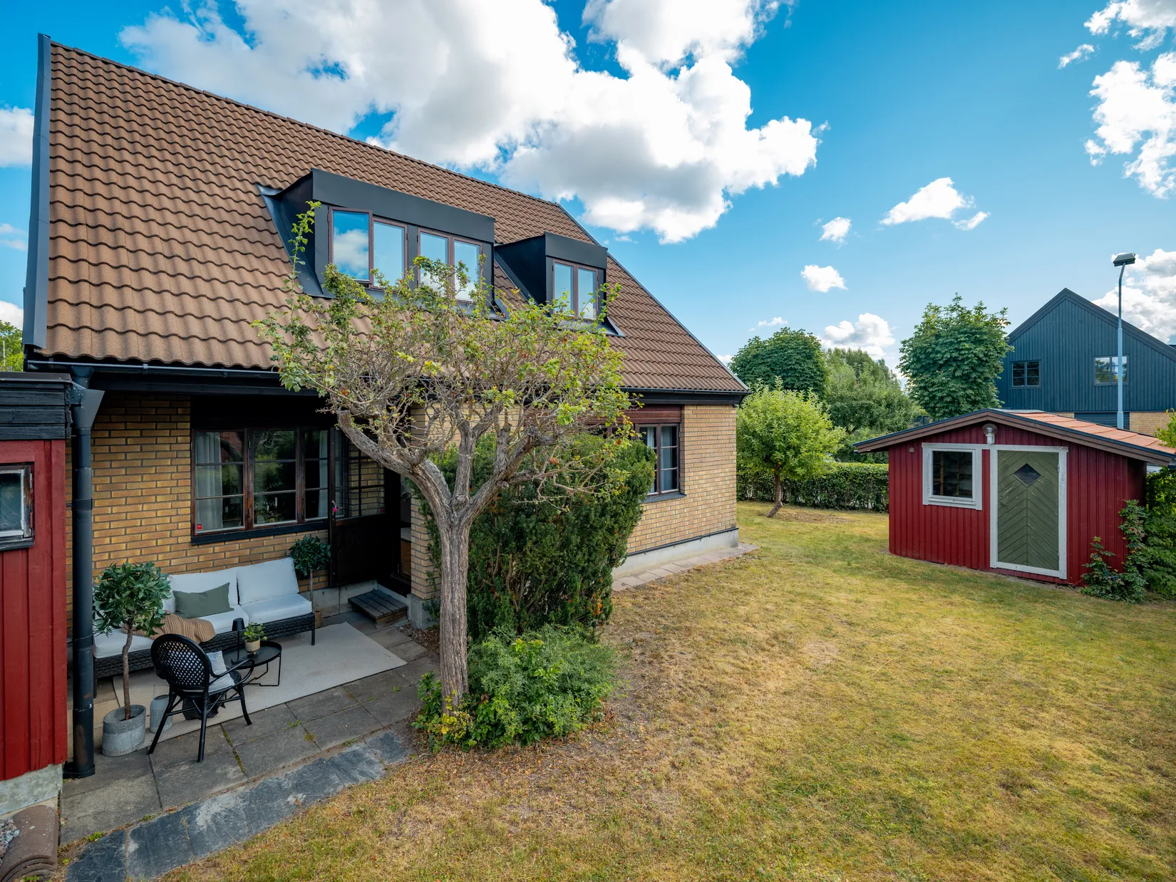 Radhus, Gyllenstiernas väg 43, Näsbypark, Täby