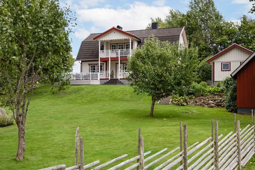 Villa, Bergfinksvägen 3, Fegen, Falkenberg