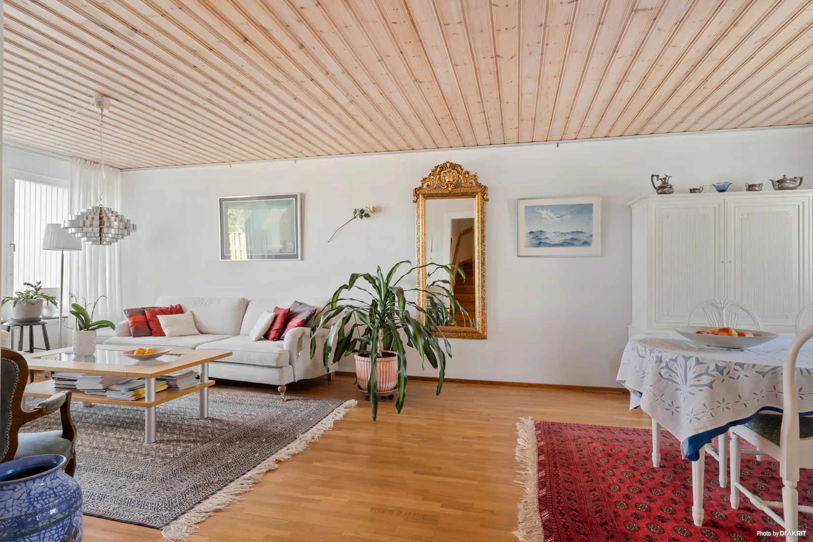 Radhus, Krikonstigen 3, Upplands-Bro