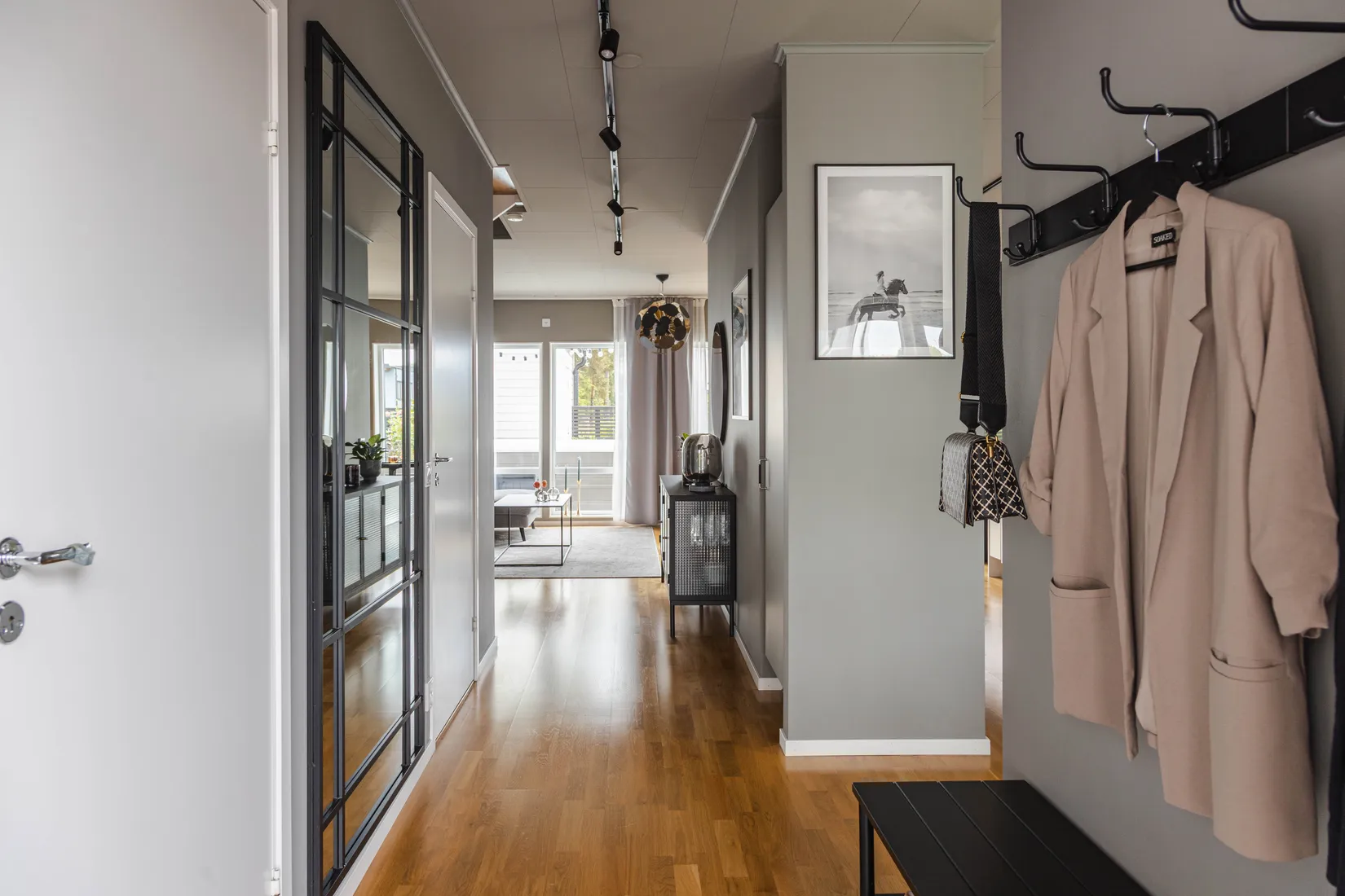 Radhus, Älvdansvägen 4, Älvkullen, Västerås