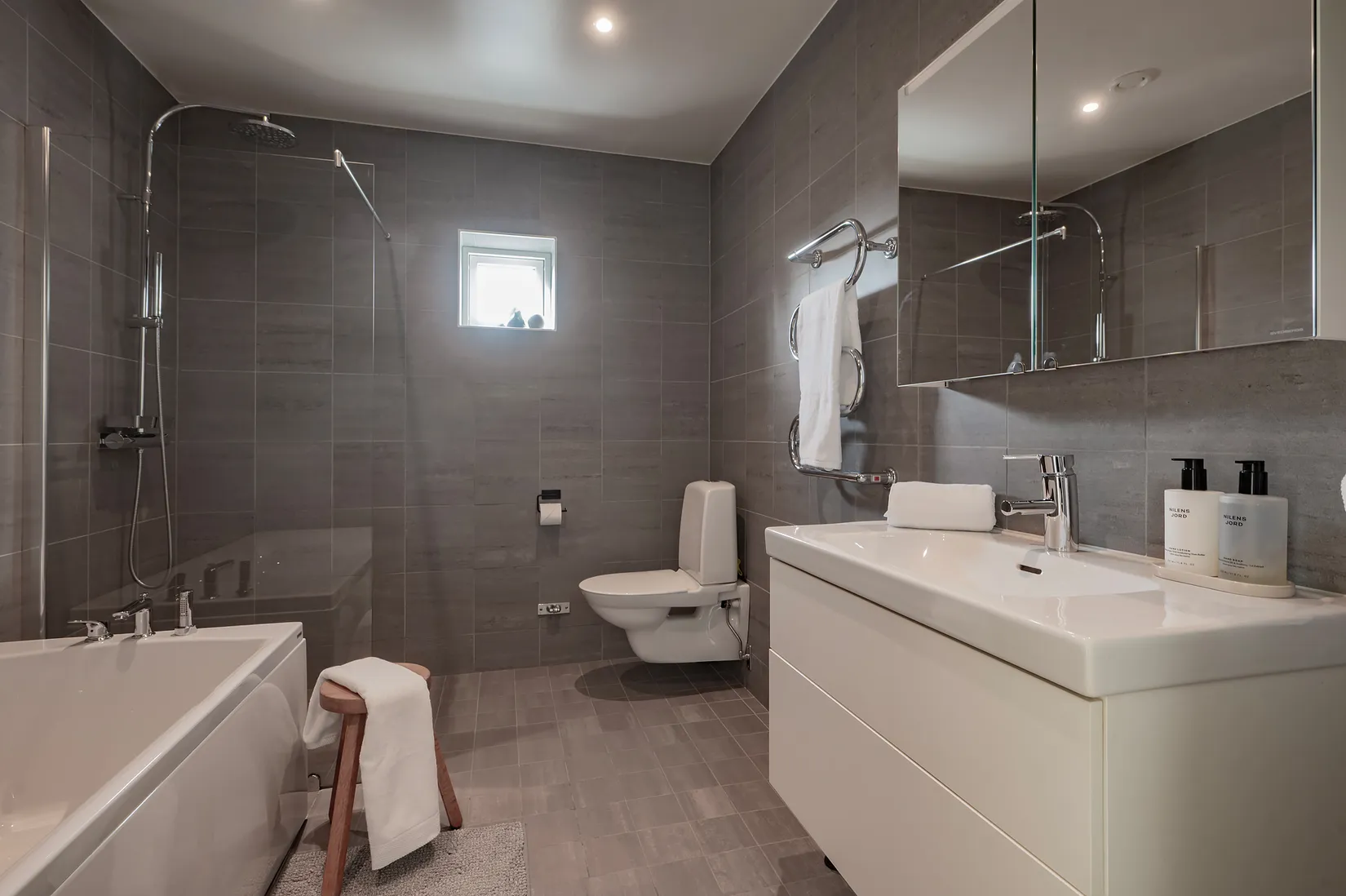 Radhus, Skogskärrsvägen 4D, Huddinge - Högmora, Huddinge