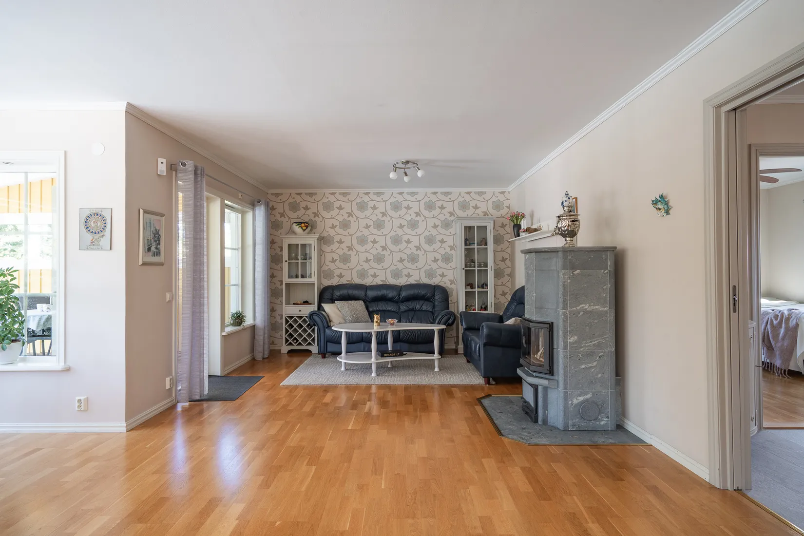 Villa, Trädgårdsvägen 21, Surahammar