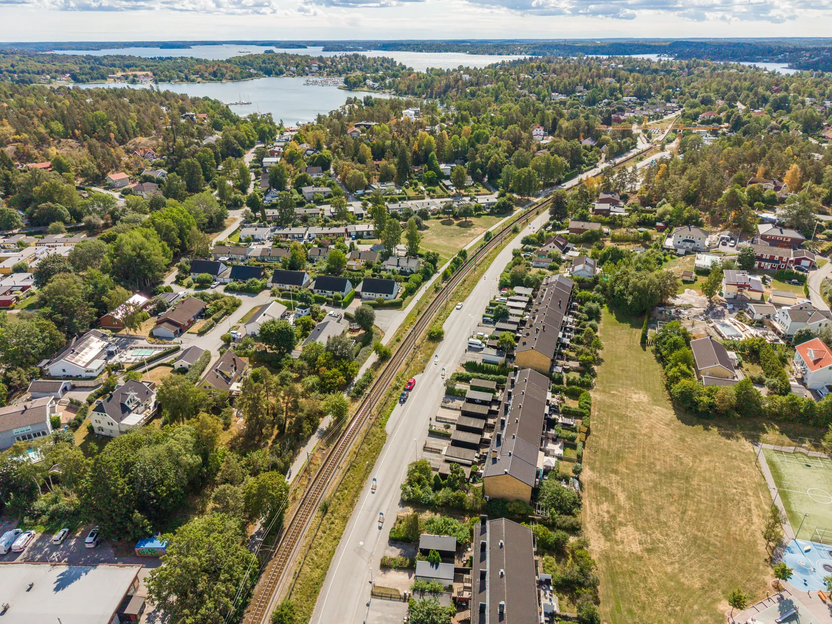 Radhus, VÄSTRA BANVÄGEN 84, Österskär/Tuna, Österåker