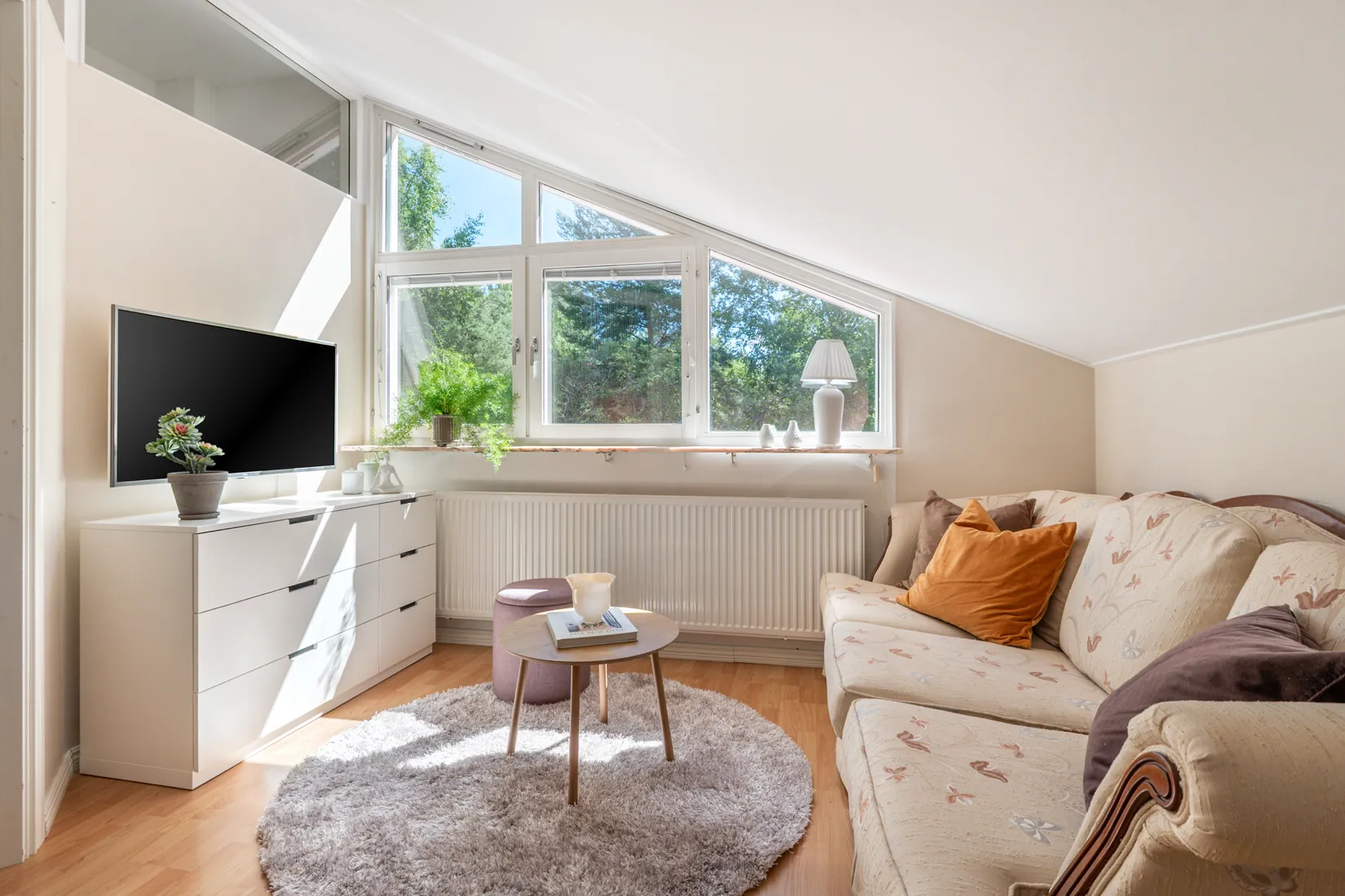 Bostadsrätt, Söderbytorpsgatan 24, Vendelsö, Haninge