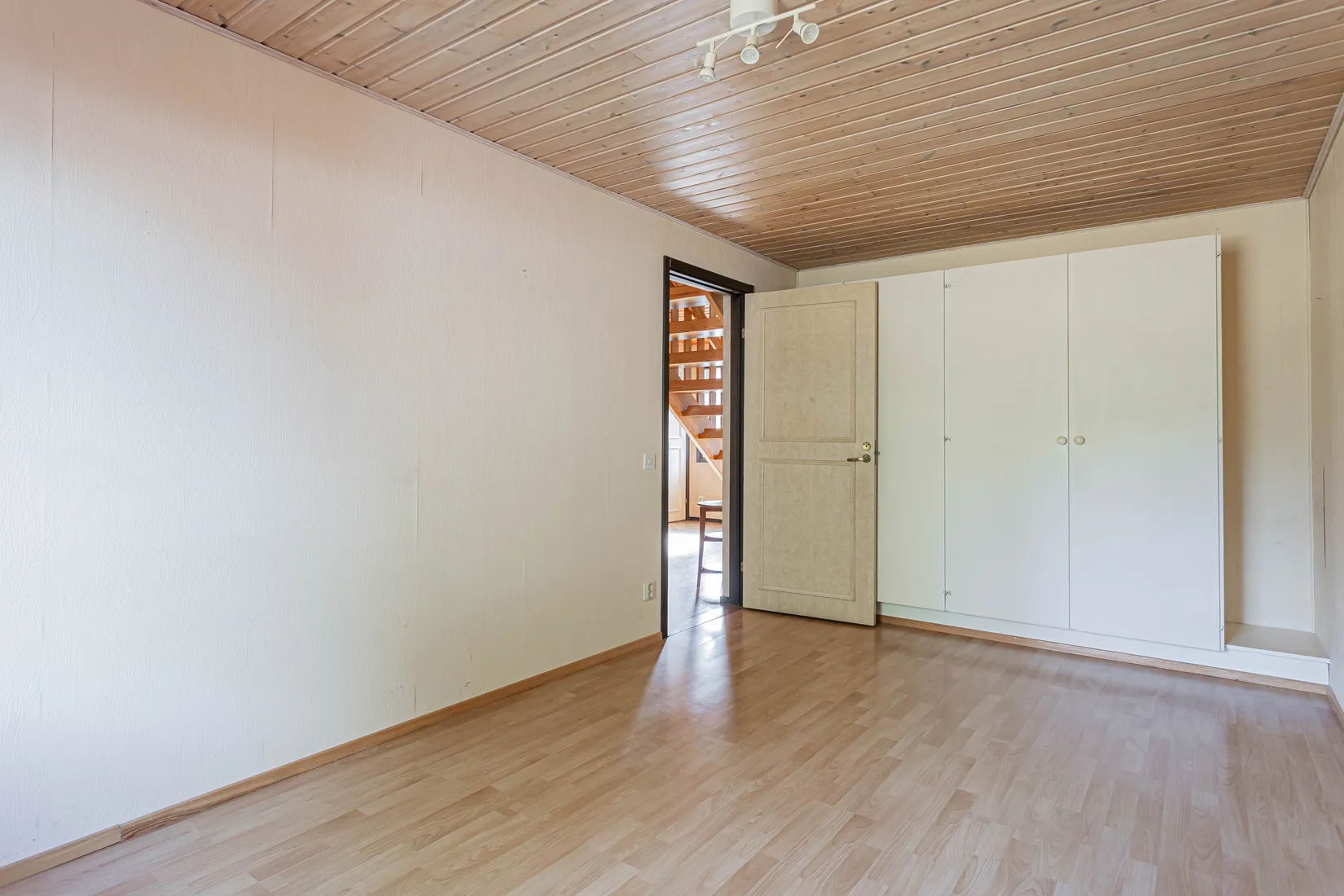 Villa, Basunvägen 19, Surahammar