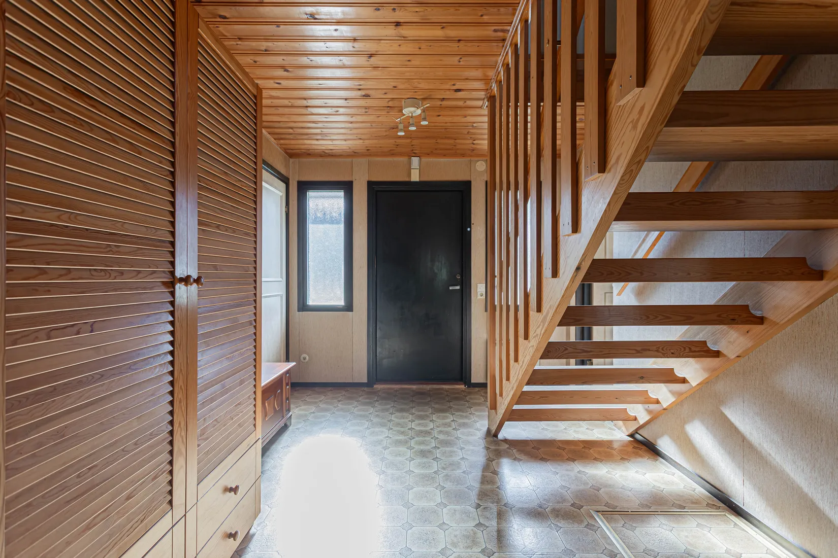 Villa, Basunvägen 19, Surahammar