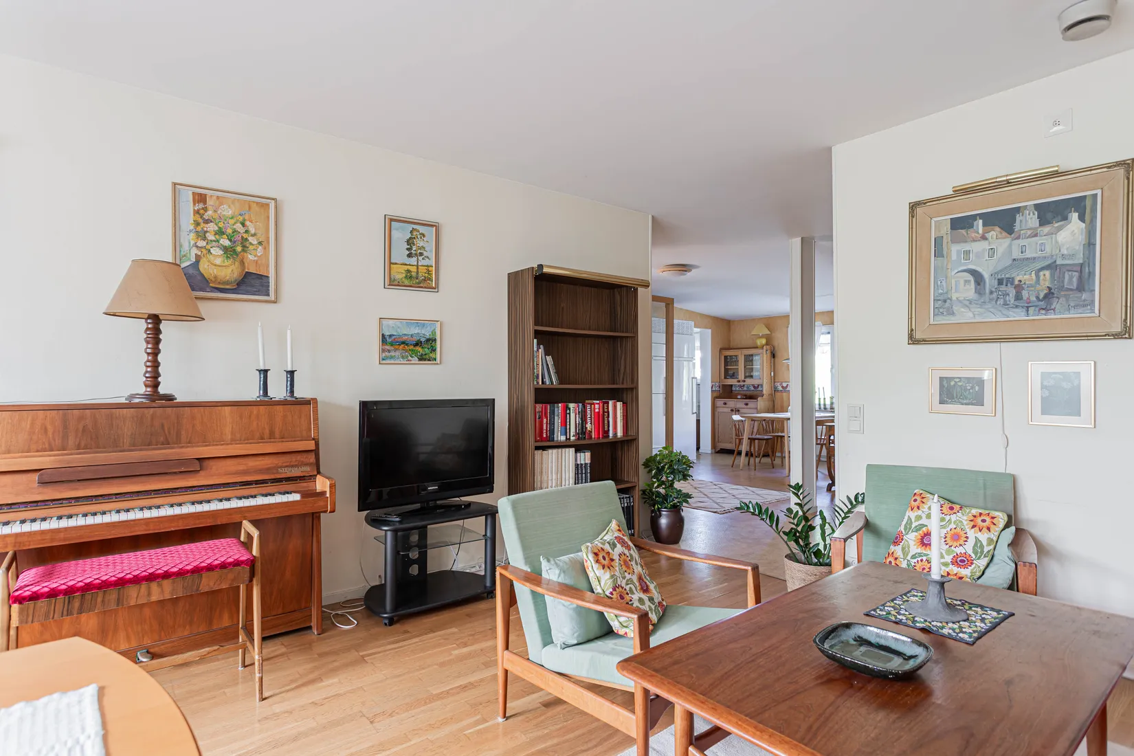 Radhus, Kilagatan 12, Odensvi, Västerås