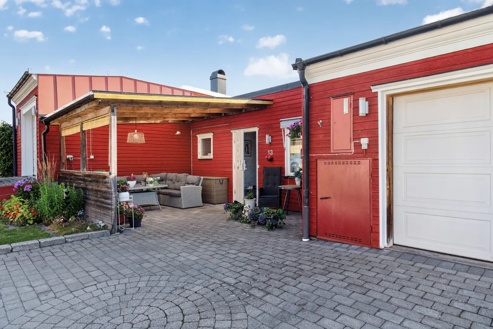 Radhus, Bladvägen 13, Dälderna, Skövde