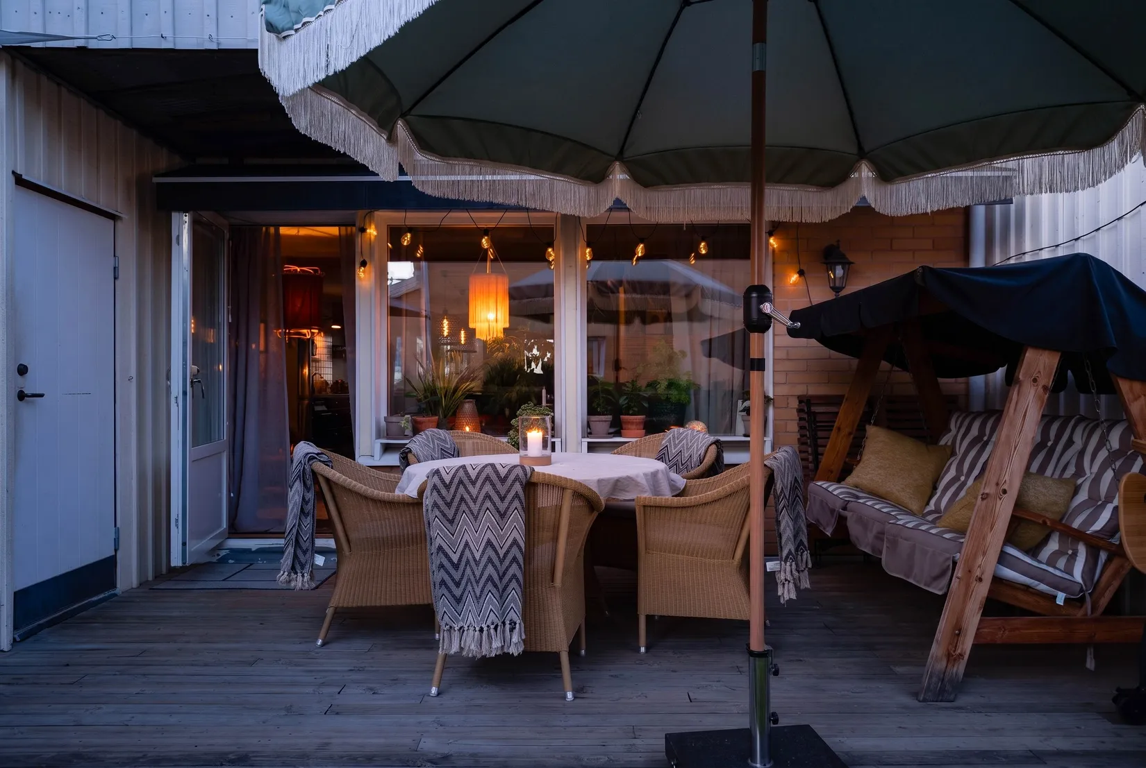 Radhus, Norra Allégatan 37F, Karlsdal, Västerås