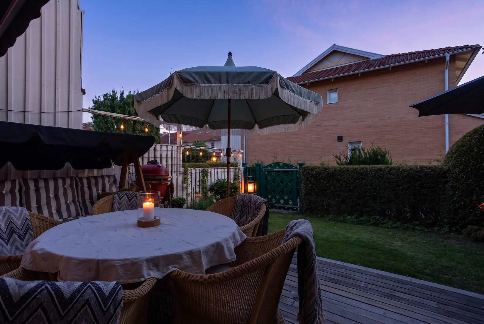 Radhus, Norra Allégatan 37F, Karlsdal, Västerås