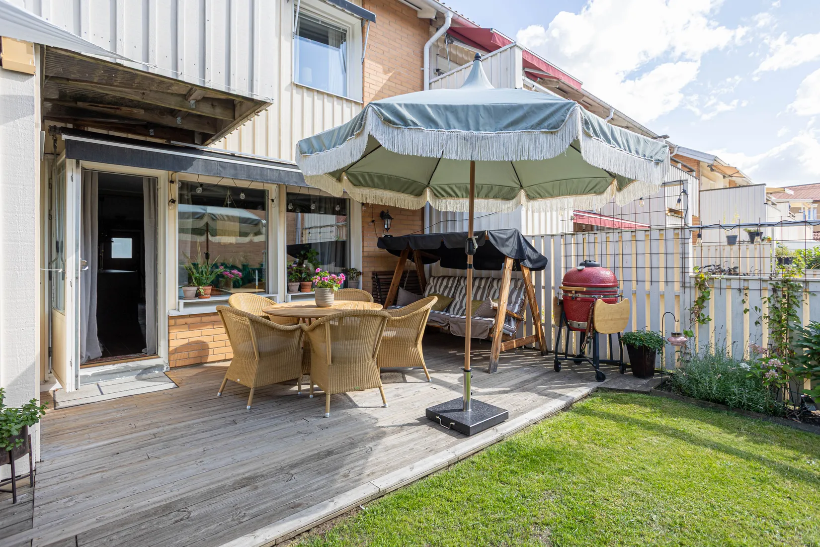 Radhus, Norra Allégatan 37F, Karlsdal, Västerås