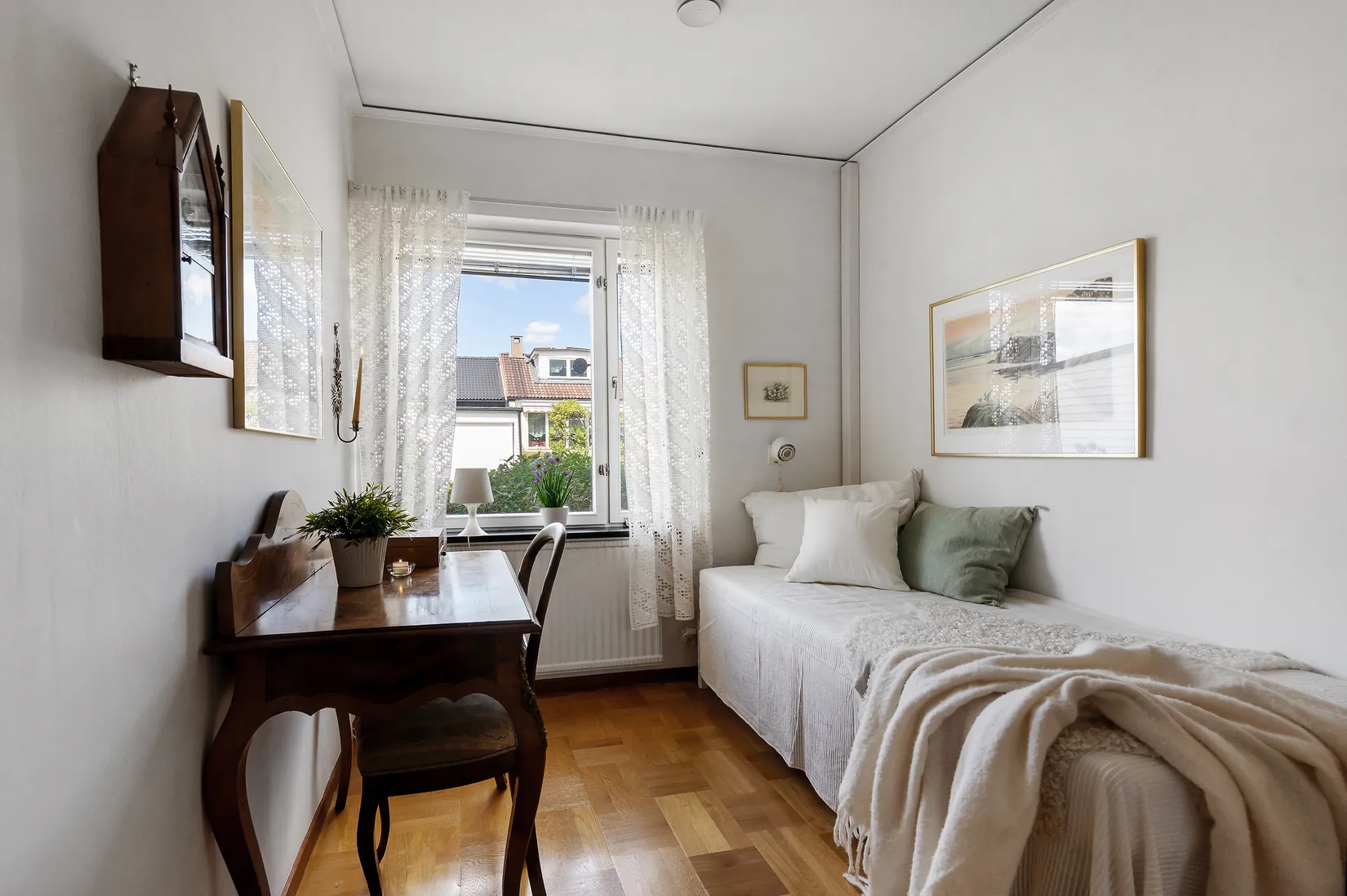 Radhus, Uppgårdsvägen 30, Solhem, Stockholm