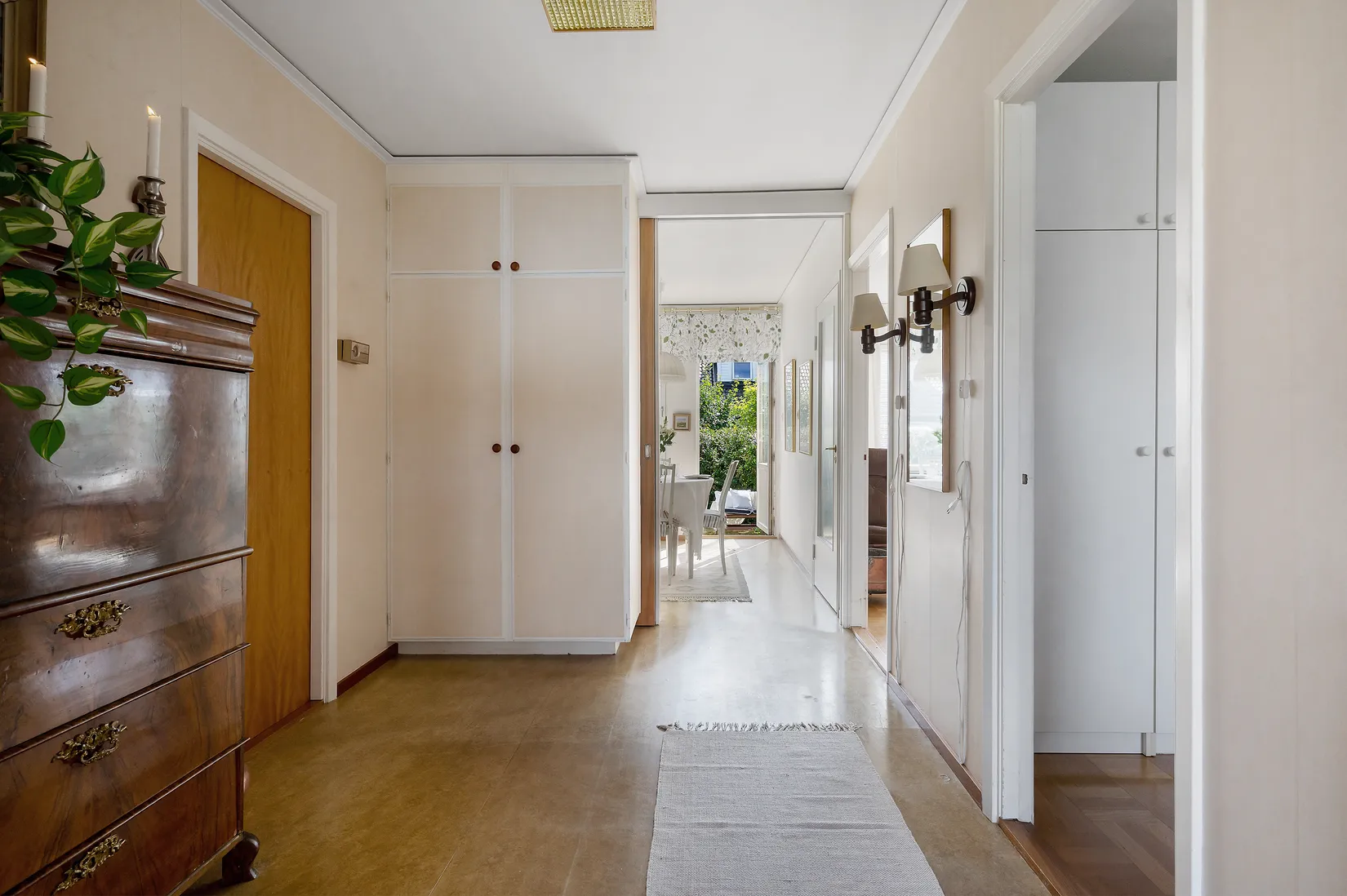 Radhus, Uppgårdsvägen 30, Solhem, Stockholm